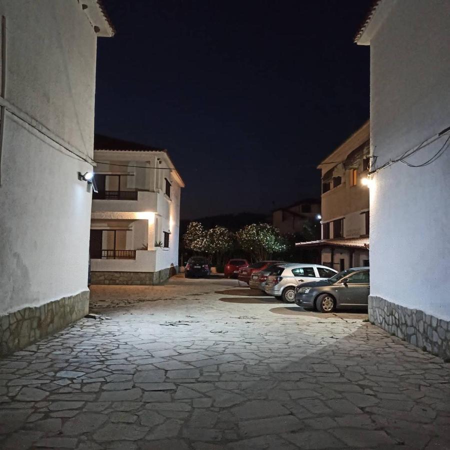 George'S Apartments Скала-Фуркас Екстер'єр фото